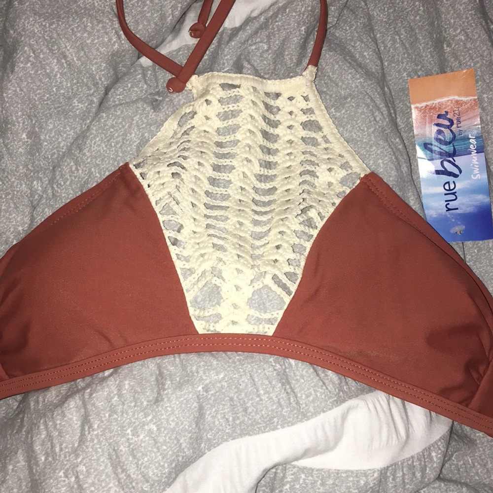 Halter bikini top